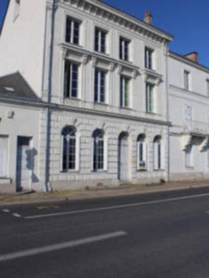 Appartement De Charme Bord De Loire Saumur Exterior foto